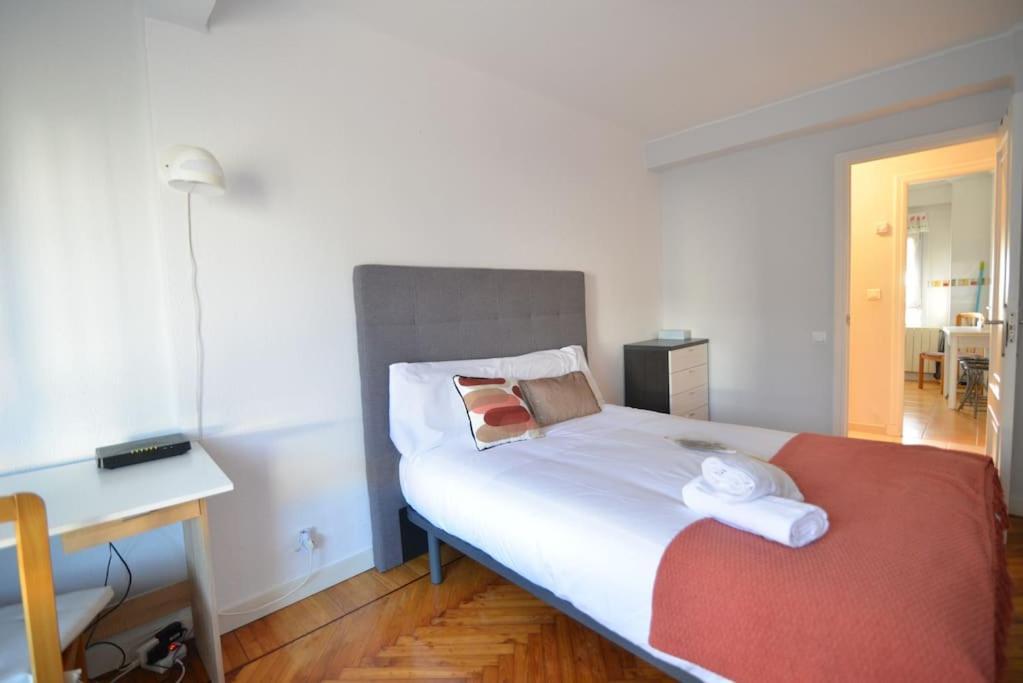 El Apartamento De San Manolo By Just Room Santander Luaran gambar